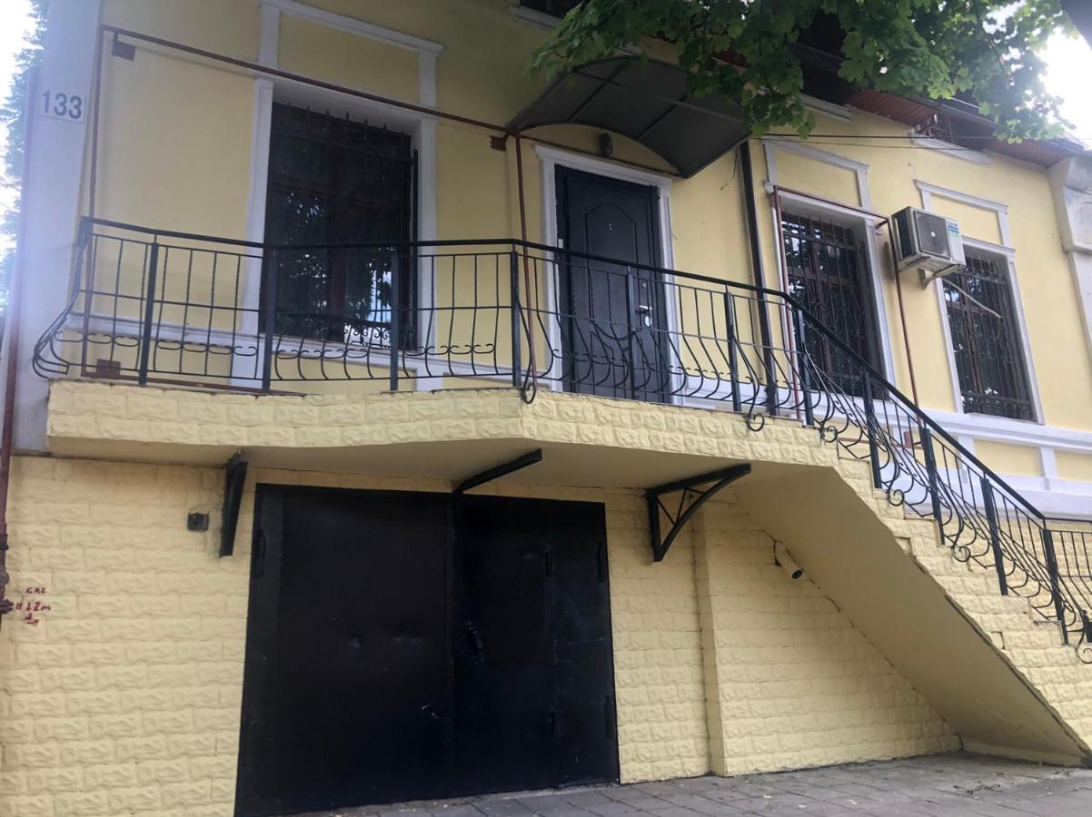 Friends Hostel 基希讷乌 外观 照片