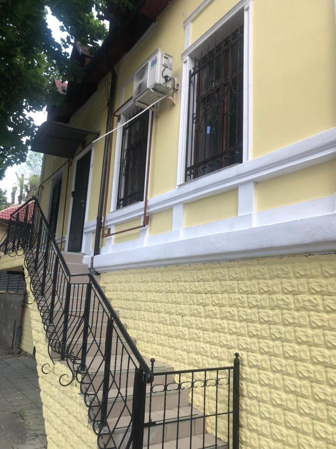 Friends Hostel 基希讷乌 外观 照片